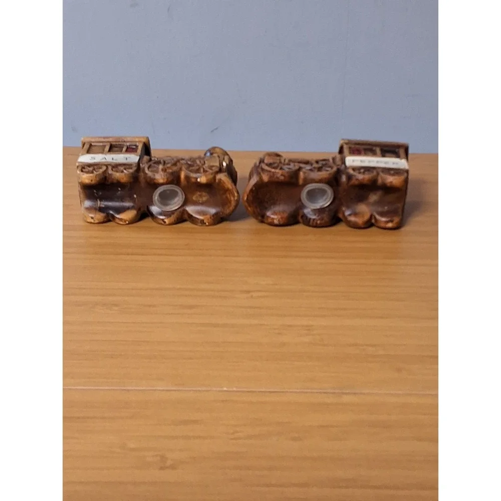 Vintage‎ Steam Locomotives Trains Salt And Pepper Set